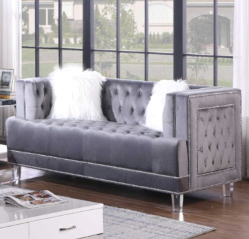 Maya Gray Velvet Tufted Loveseat