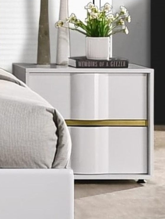 Havana White Wood Lacquer Nightstand