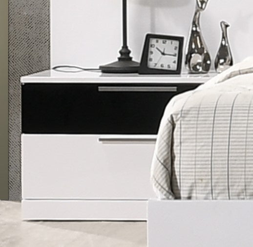 Bahamas White/Black Lacquer Wood Nightstand