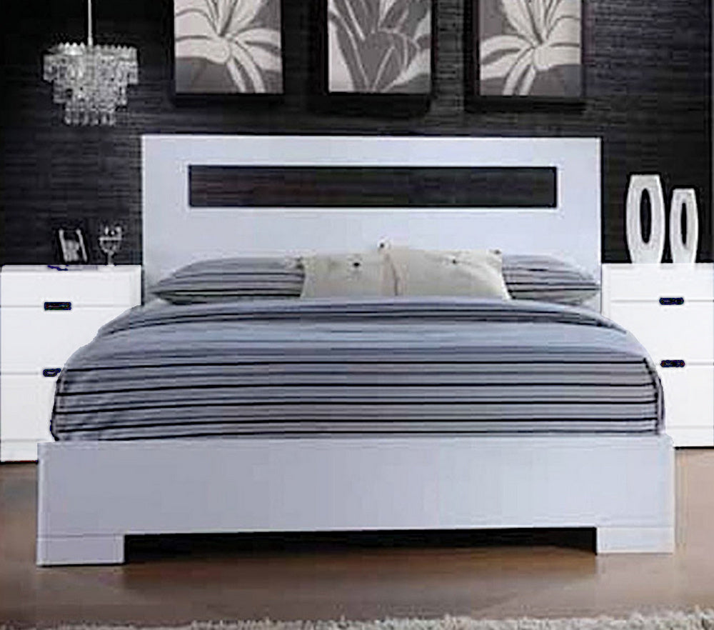 Vista Glossy White Wood Queen Bed