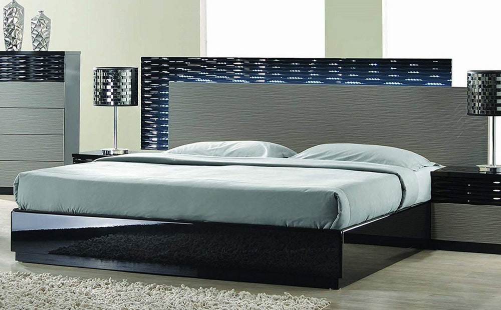 Romania Black & Zebra King Bed (Oversized)