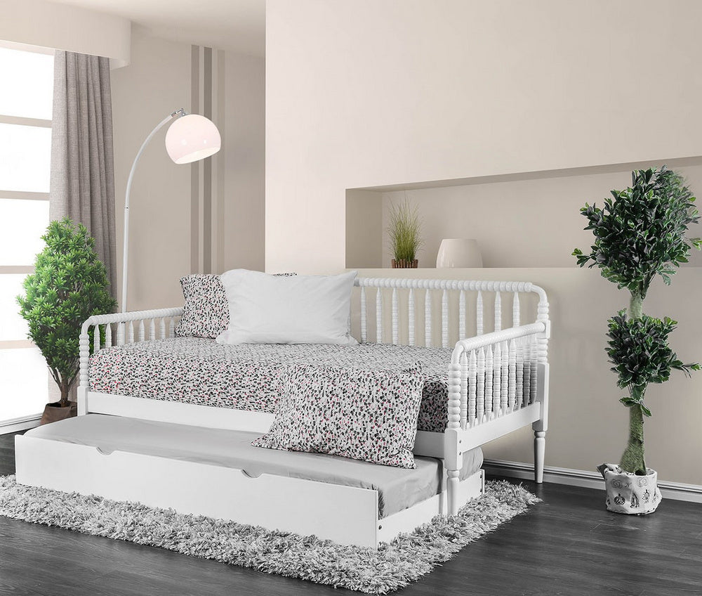 Linda White Wood Twin Daybed with Trundle