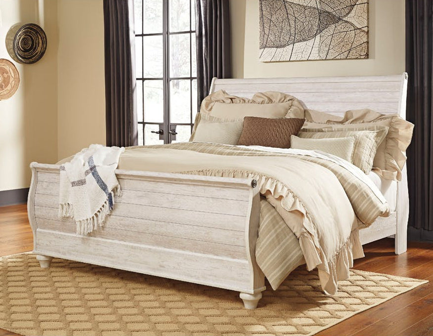 Willowton Whitewash Wood King Sleigh Bed (Oversized)