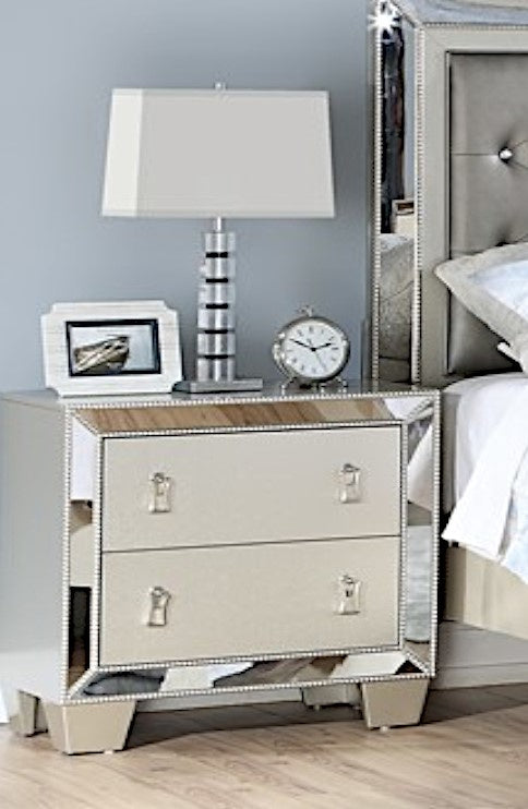 Bahar Silver Wood 2-Drawer Nightstand with Mirrored Panels