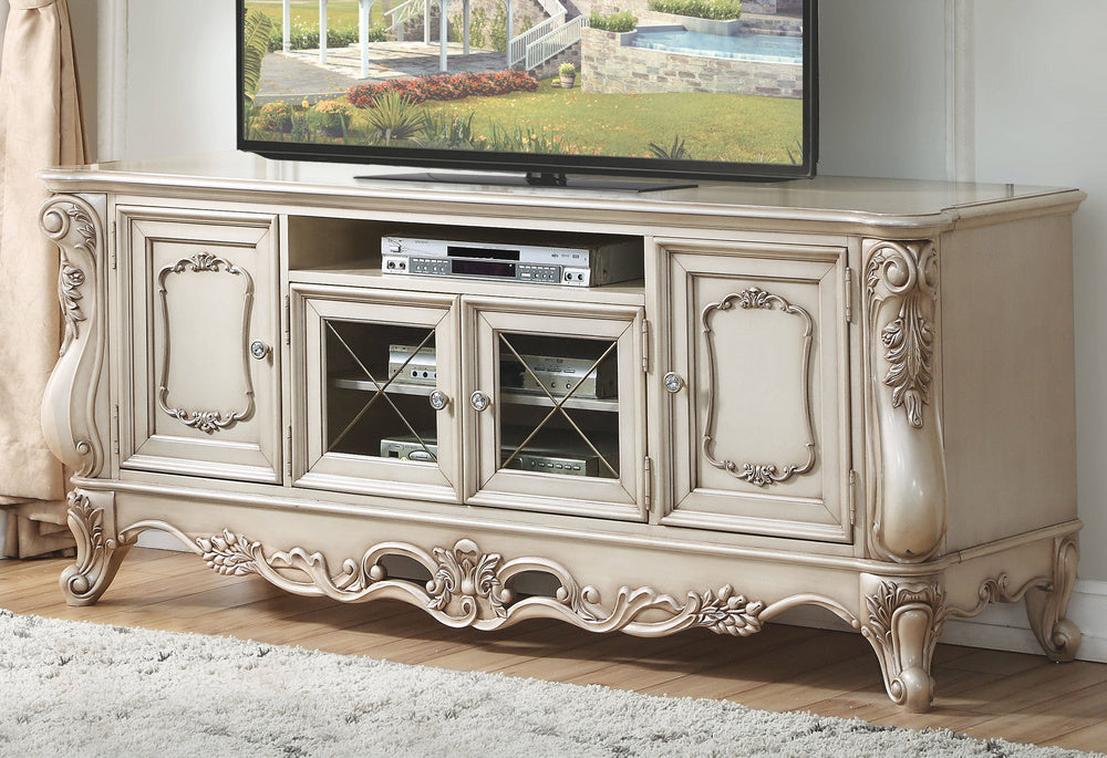 Gorsedd Antique White Wood TV Stand with 4 Doors