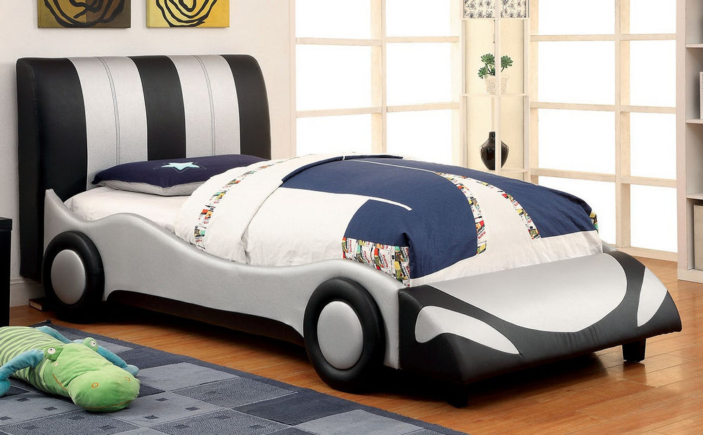 Super Racer Silver/Black Leatherette Full Bed